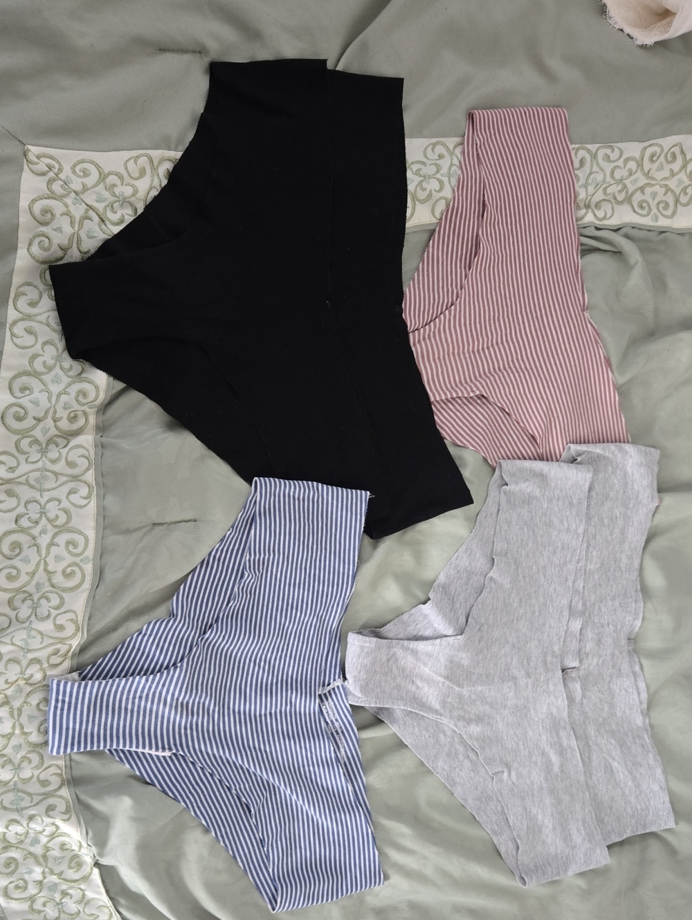 Aerie Cheeksters